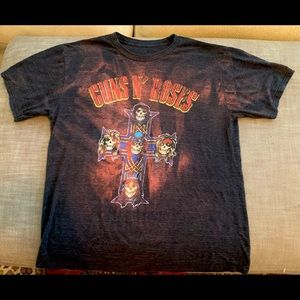 Guns n Roses Cross Tee.  Large.  100% cotton